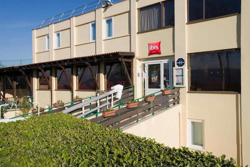 Ibis Saint Rambert D'Albon Hotel Bagian luar foto