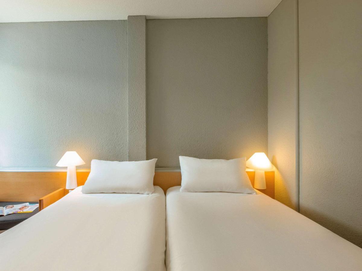 Ibis Saint Rambert D'Albon Hotel Bagian luar foto